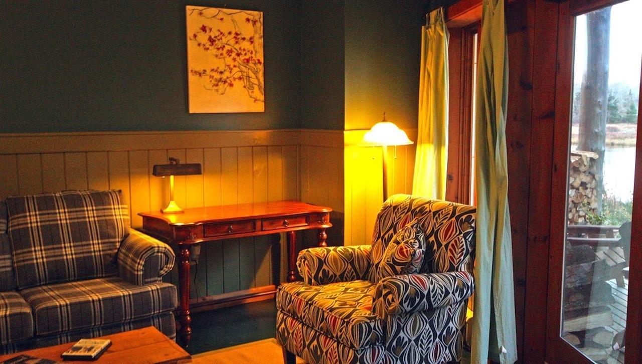 Trout Point Lodge Of Nova Scotia East Kemptville Extérieur photo