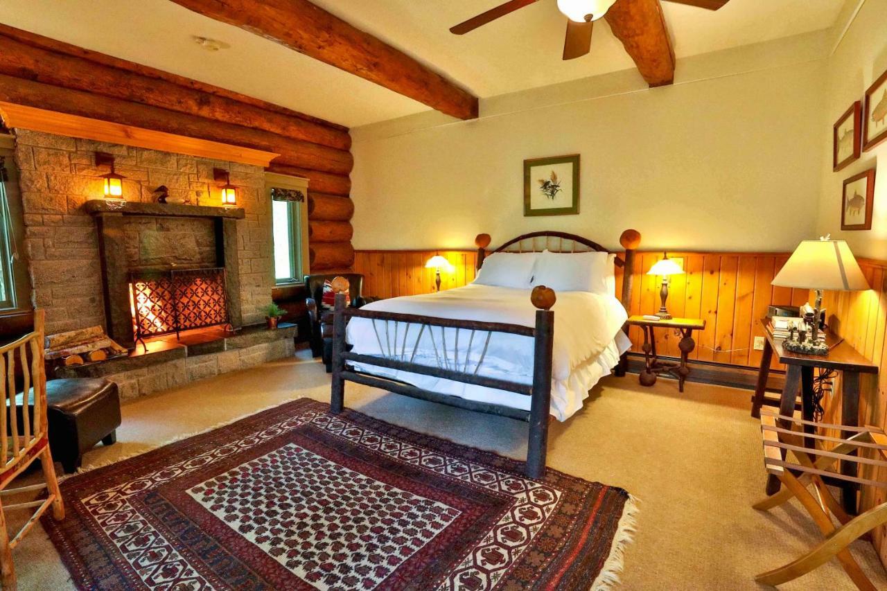 Trout Point Lodge Of Nova Scotia East Kemptville Extérieur photo